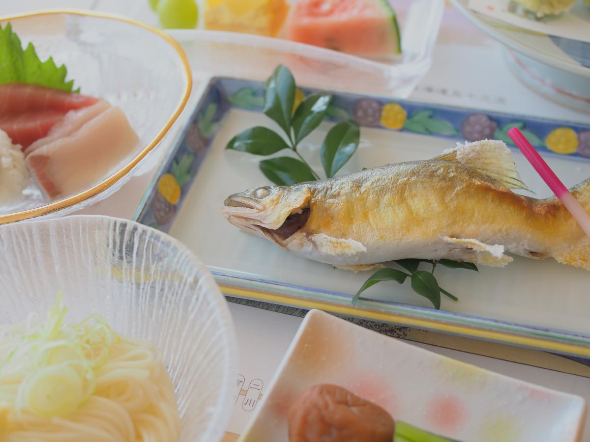 渓流香膳（けいりゅうかおりぜん）
